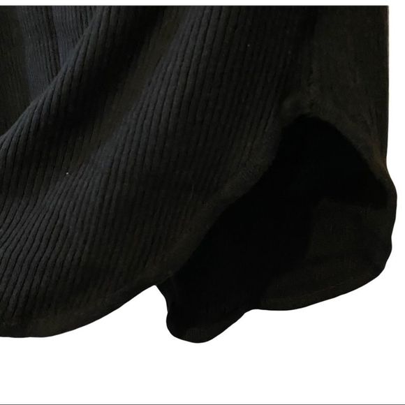 Mandee Long Sleeve Ribbed Black Turtleneck Sweater Size Large EUC - Picture 6 of 6